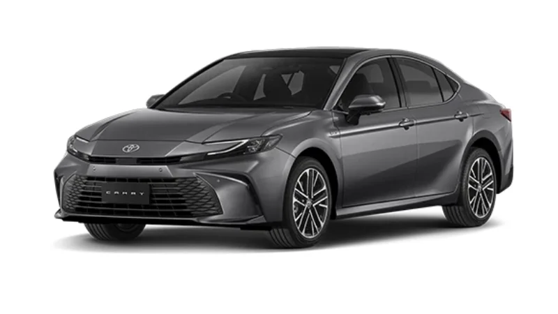 Toyota Camry HEV màu xám ánh bạc